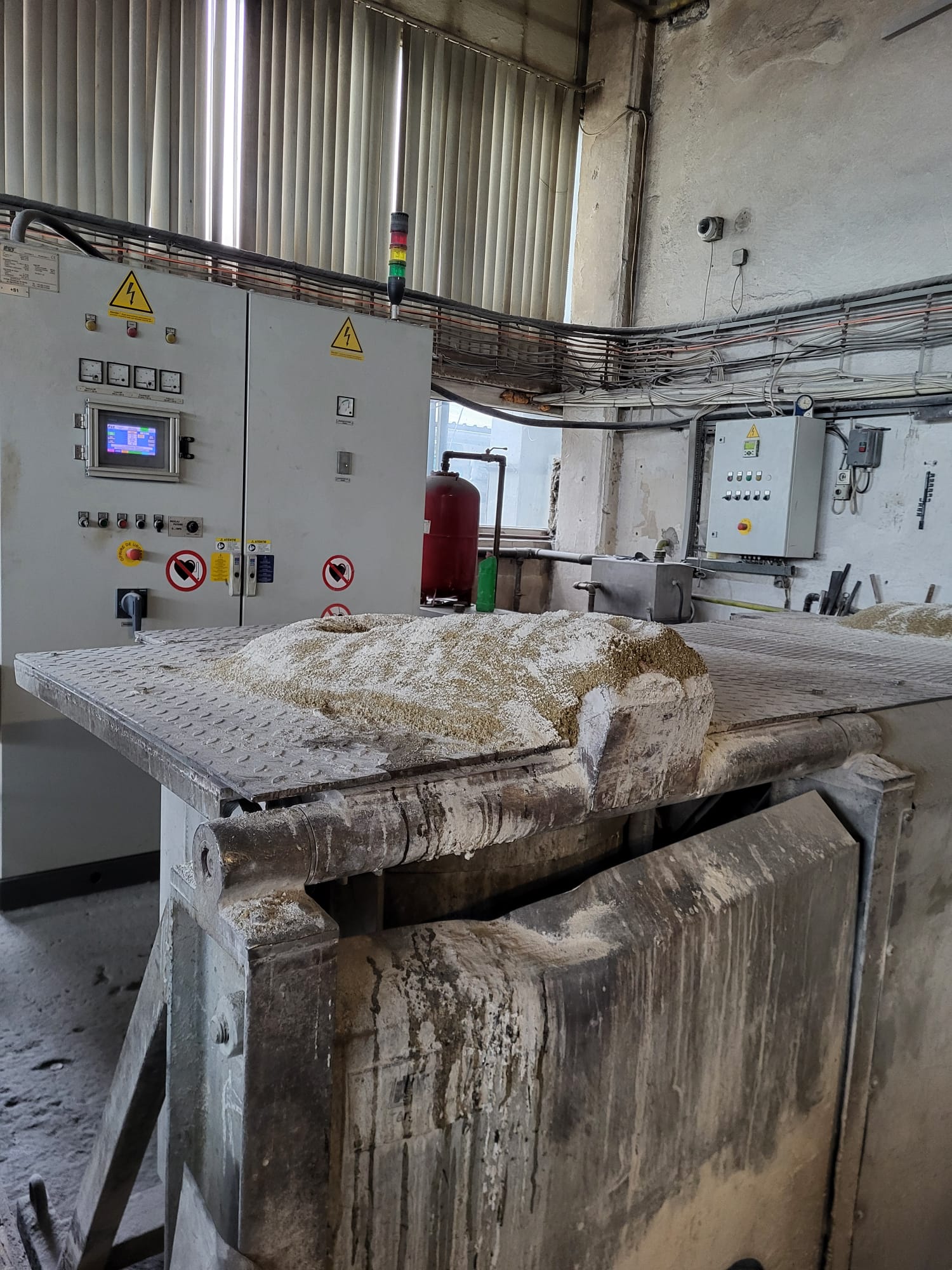 Induction furnace